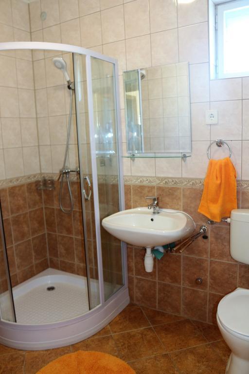 Altan Apartments Heviz Exterior foto
