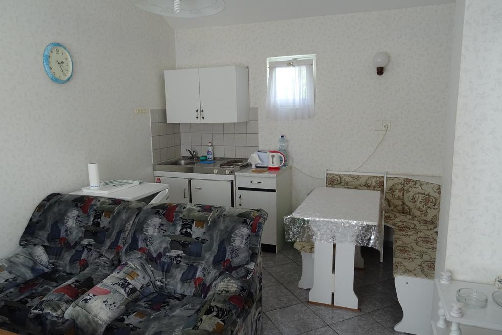 Altan Apartments Heviz Exterior foto