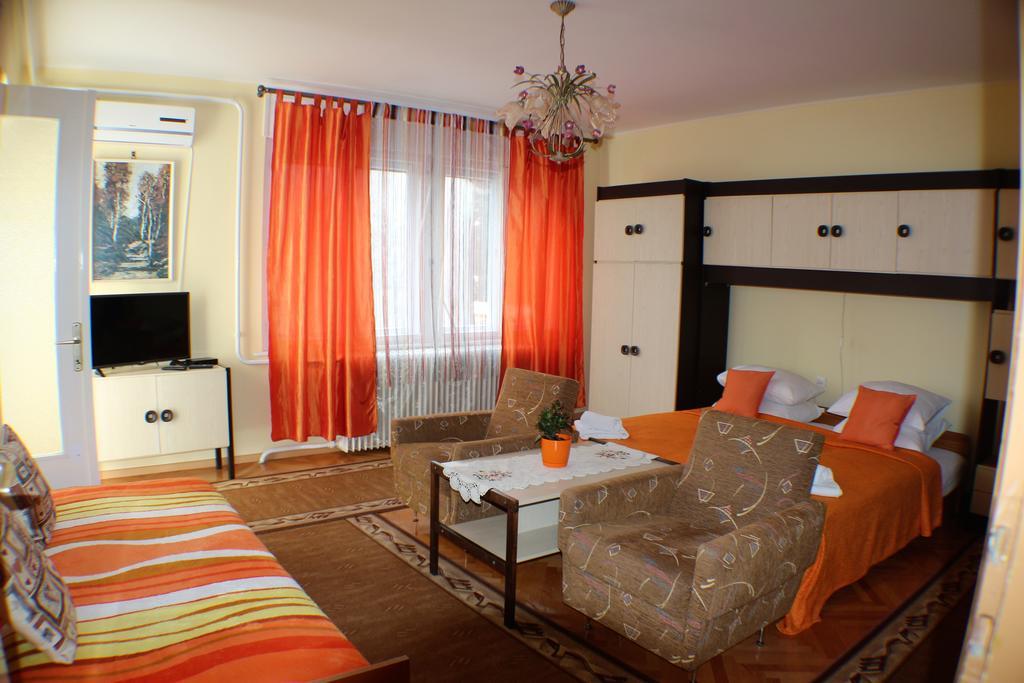 Altan Apartments Heviz Exterior foto