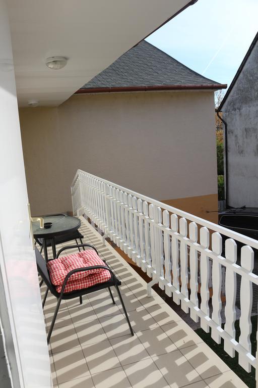 Altan Apartments Heviz Exterior foto